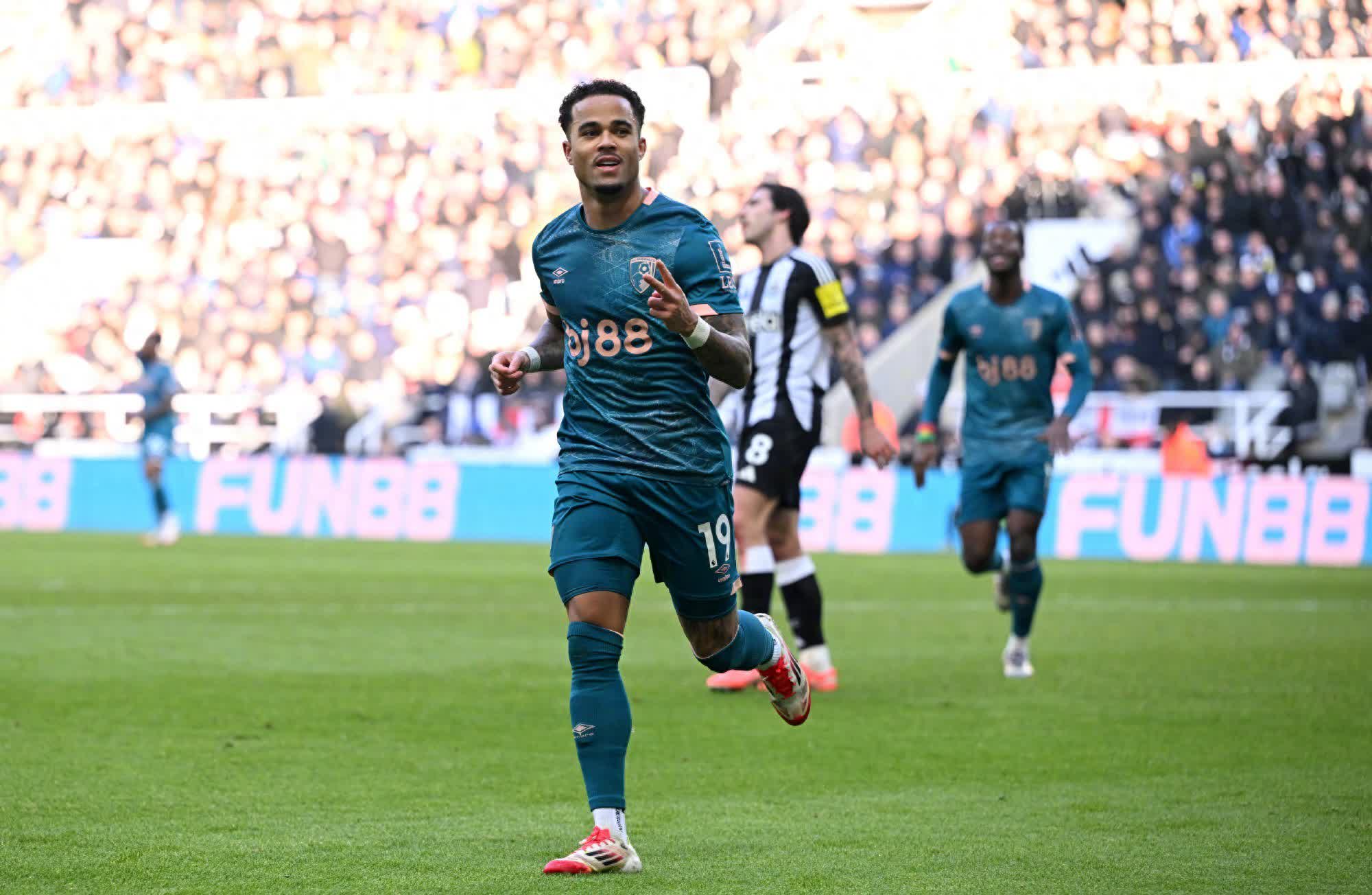 谢菲联主场失利,伯恩茅斯逆袭登顶的简单介绍 谢菲联主场失利,伯恩茅斯逆袭登顶的简单介绍