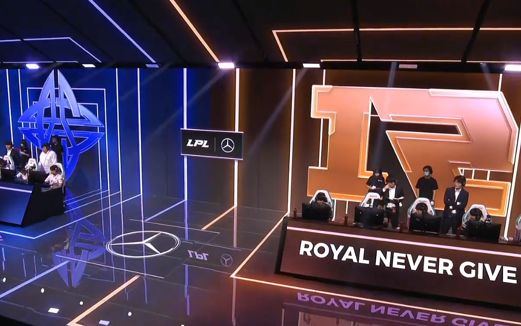 CLG血洗C9，Clid关键团战开团秒人鏖战多局淘汰赛，留下经典瞬间