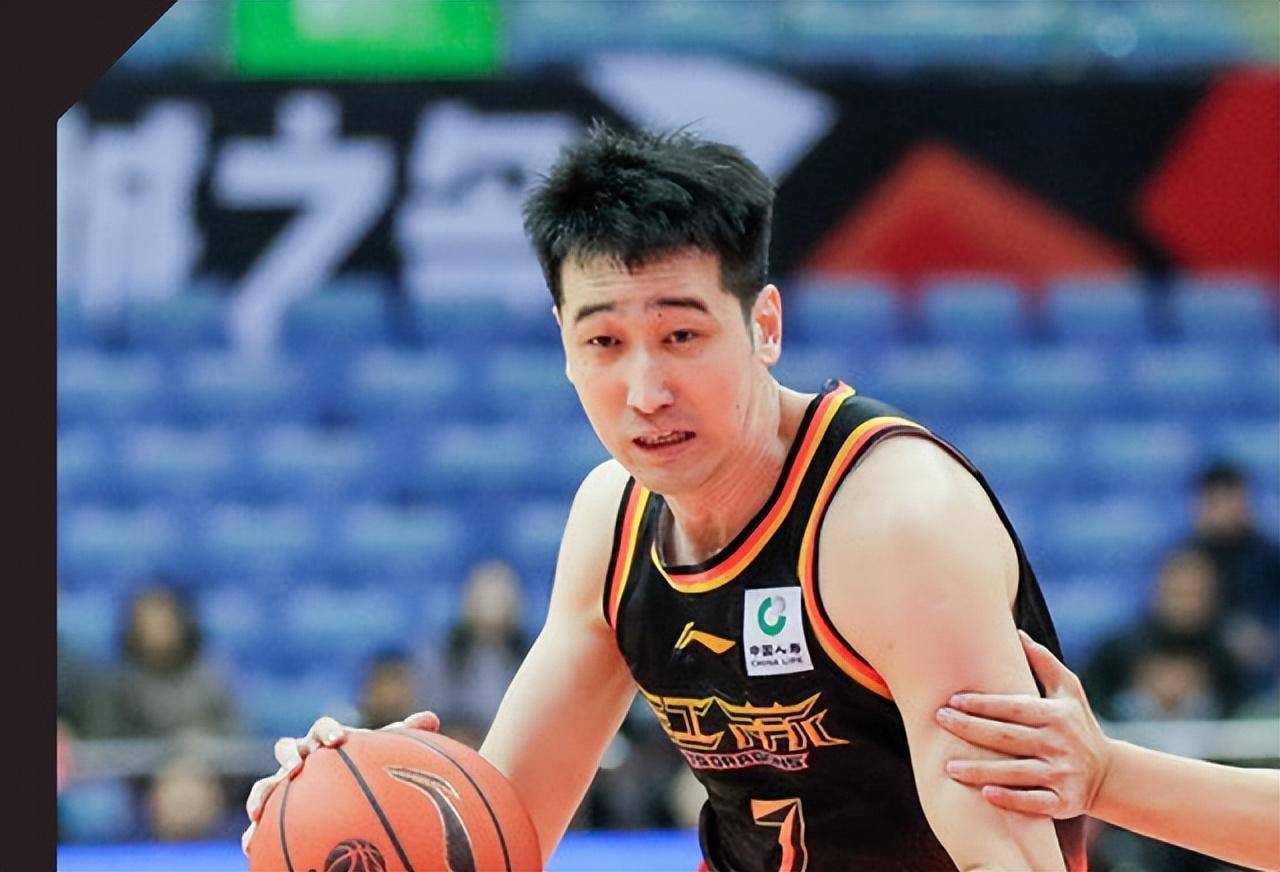 澳门球队迈向胜利，志在夺冠