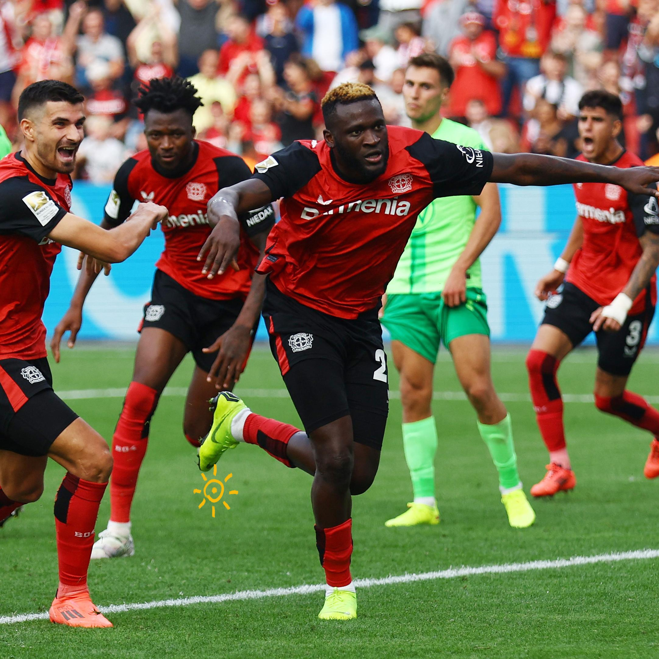 勒沃库森球员在比赛中力挫对手 勒沃库森球员在比赛中力挫对手