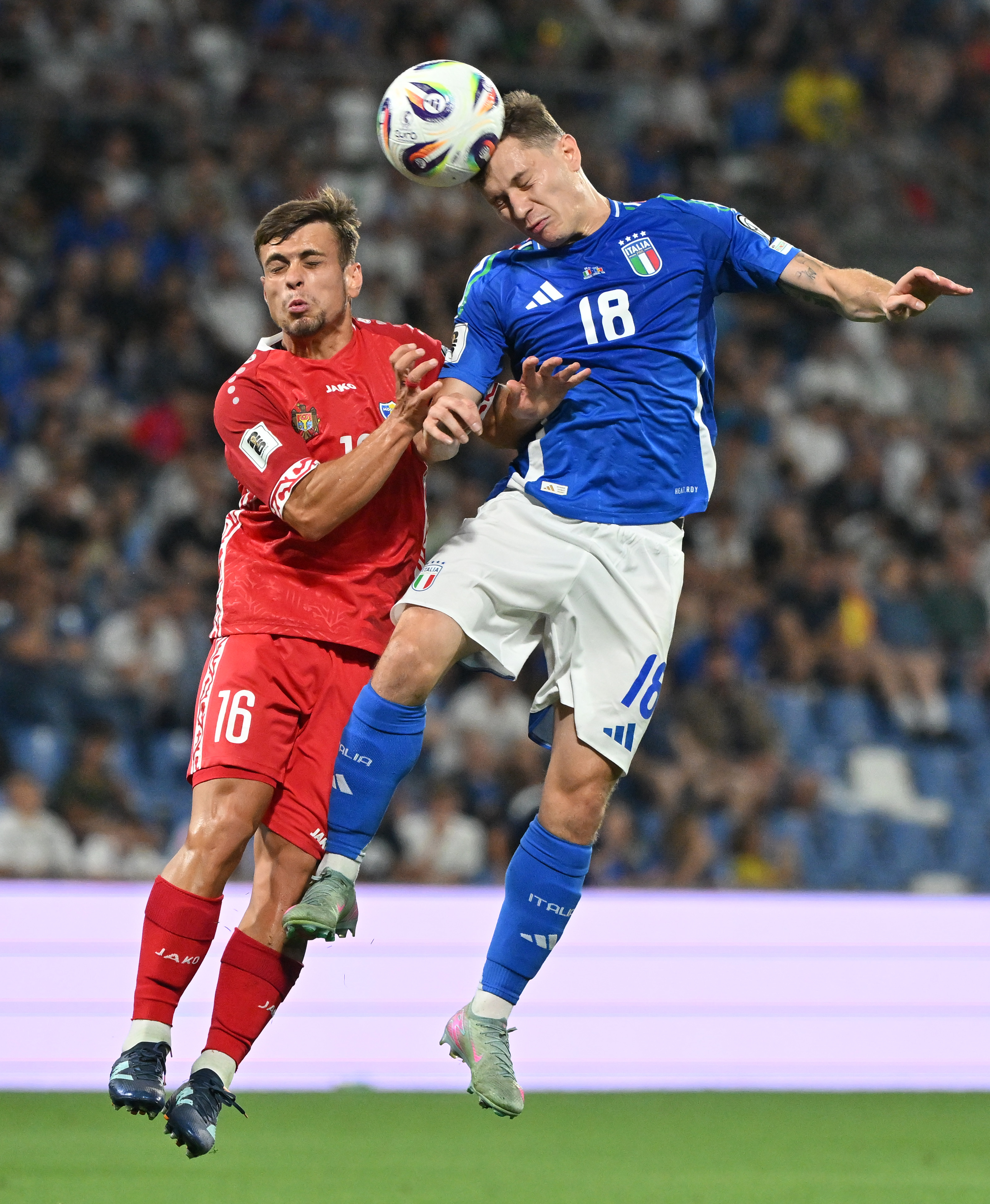 意大利女足队在国际赛事中获胜 意大利女足队在国际赛事中获胜