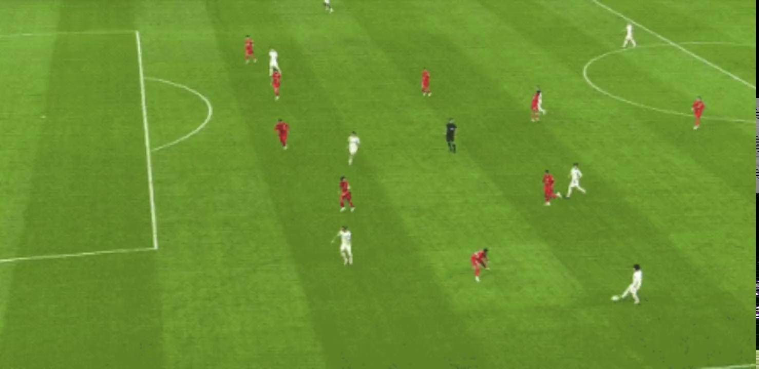 东亚主场败北，联赛前景蒙上阴影