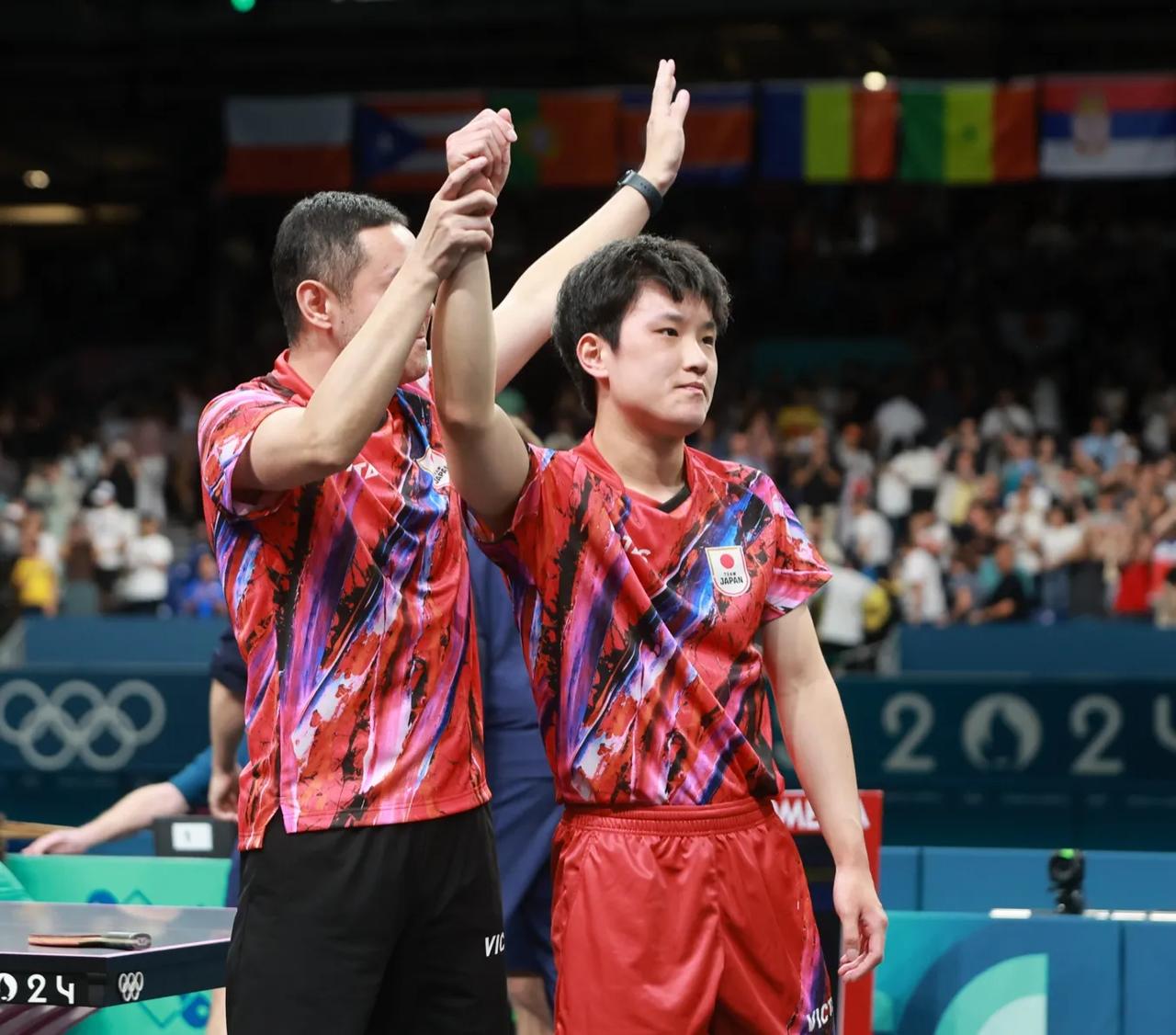 法国乒乓球队力克瑞典乒乓球队,张本智和绝境逆转的简单介绍 法国乒乓球队力克瑞典乒乓球队,张本智和绝境逆转的简单介绍