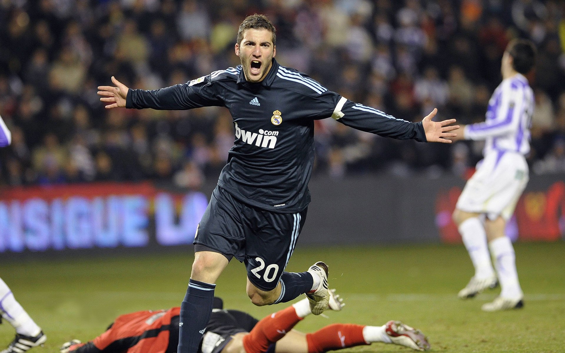 开云体育-孤胆英雄与集体铁壁，当张本智和的刀刃撞上韩法联军的盾墙